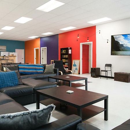 Out East Hostels - Rocky Harbour Esterno foto