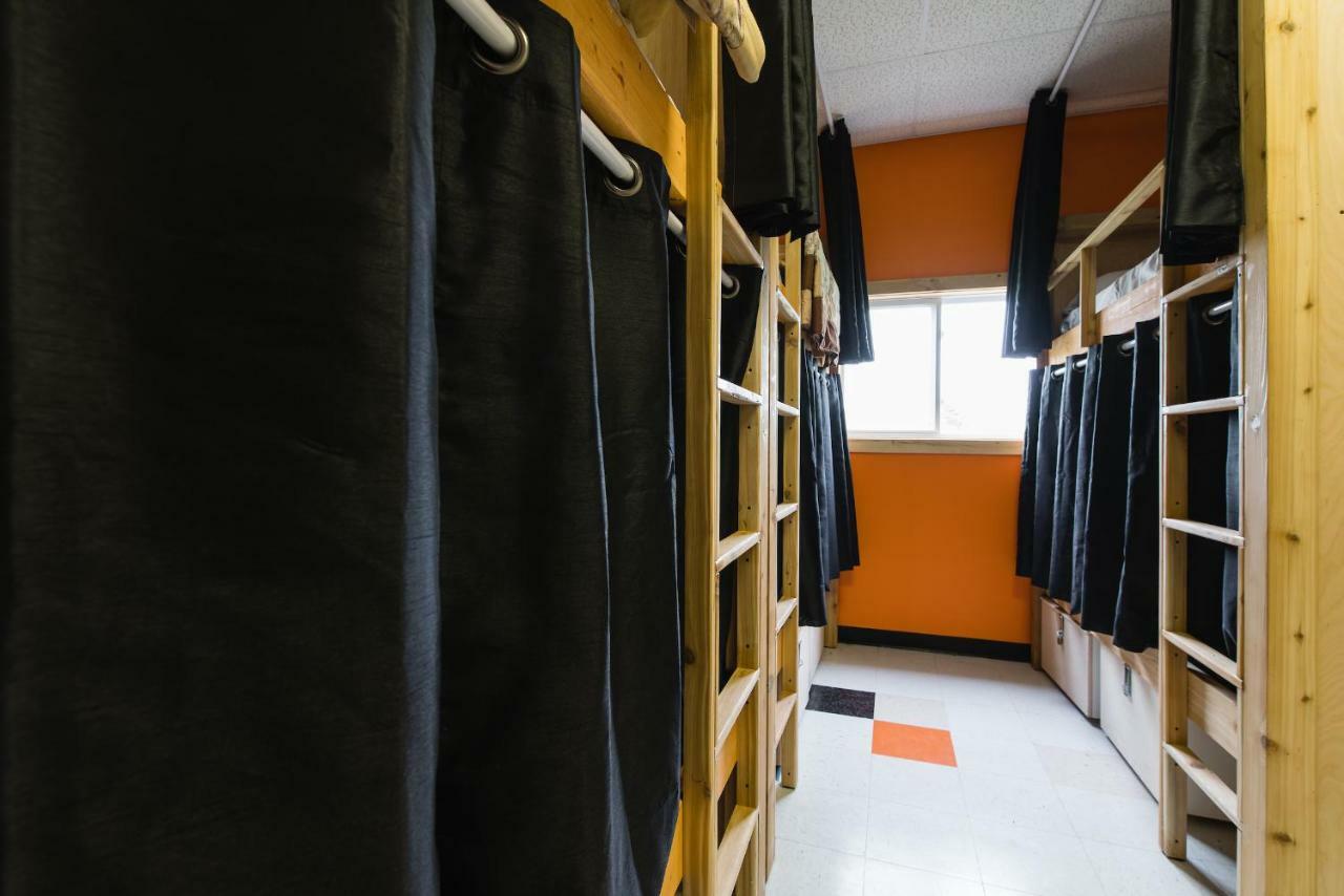 Out East Hostels - Rocky Harbour Esterno foto